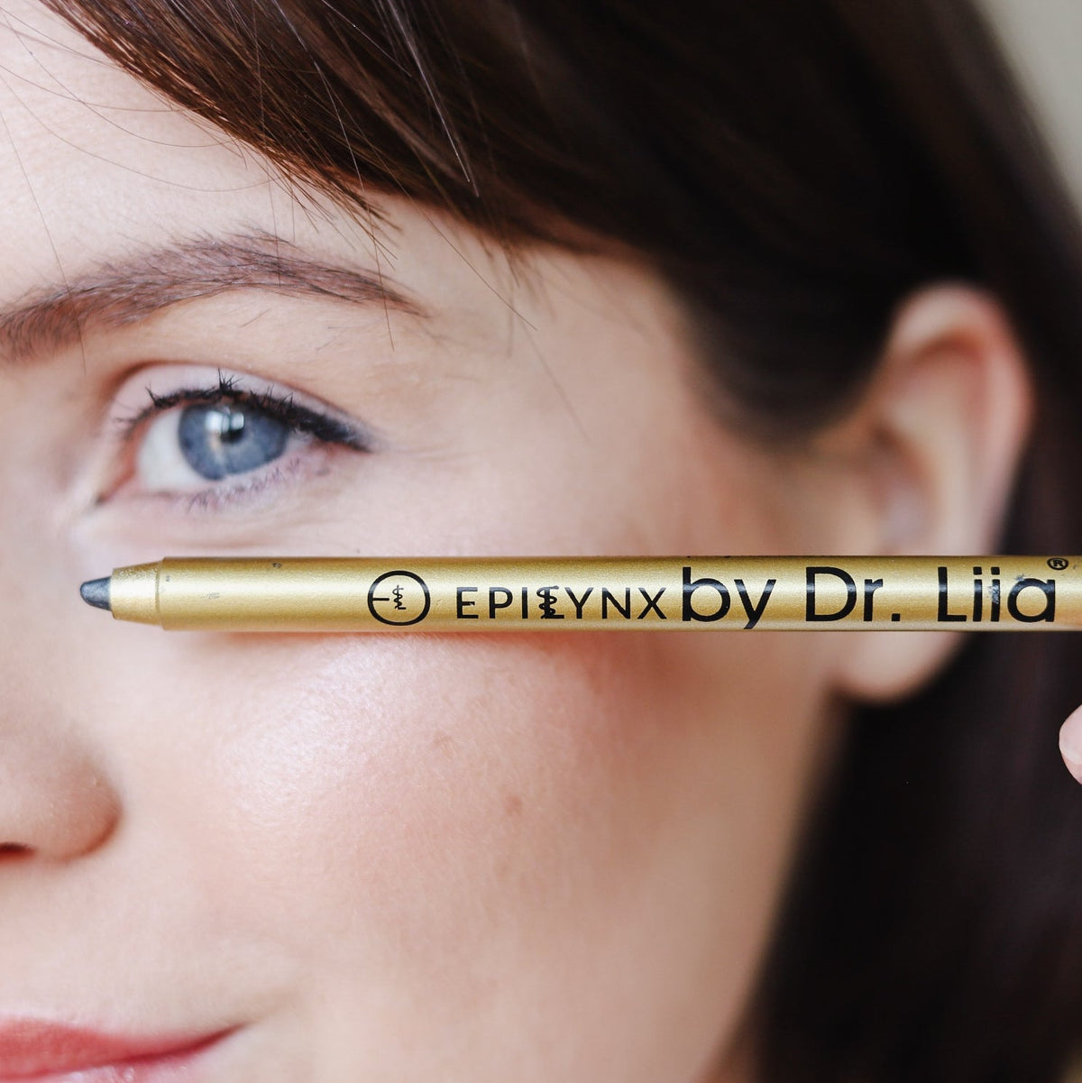 Kajal Eyeliner Pen for Sensitive, Watery Eyes – Smudge-Resistant Waterline, Hypoallergenic